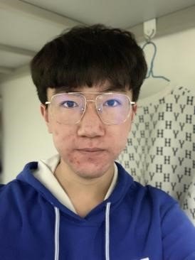 出生于辽宁省沈阳市法库县